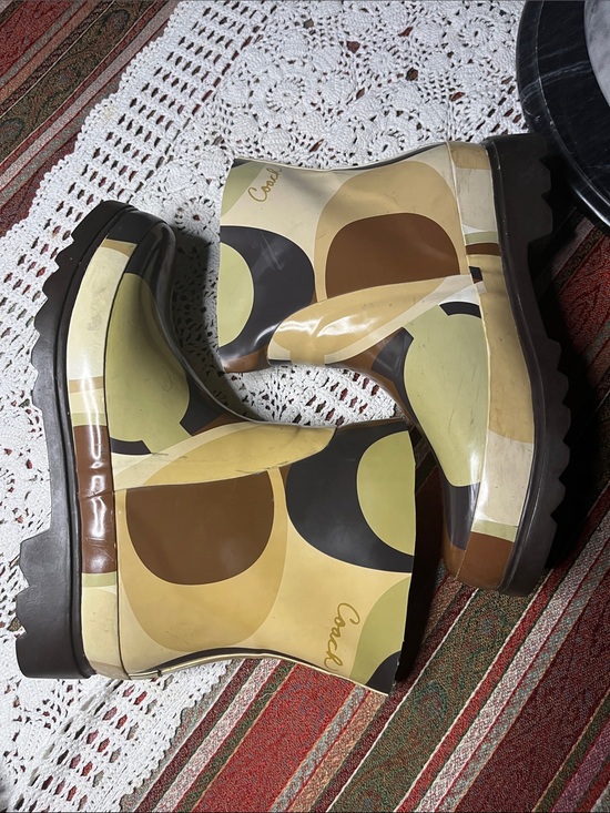 Coach Shoes - Vintage Coach cut off  DIY Chop tall to short boots pull on brown tan Rain Boots